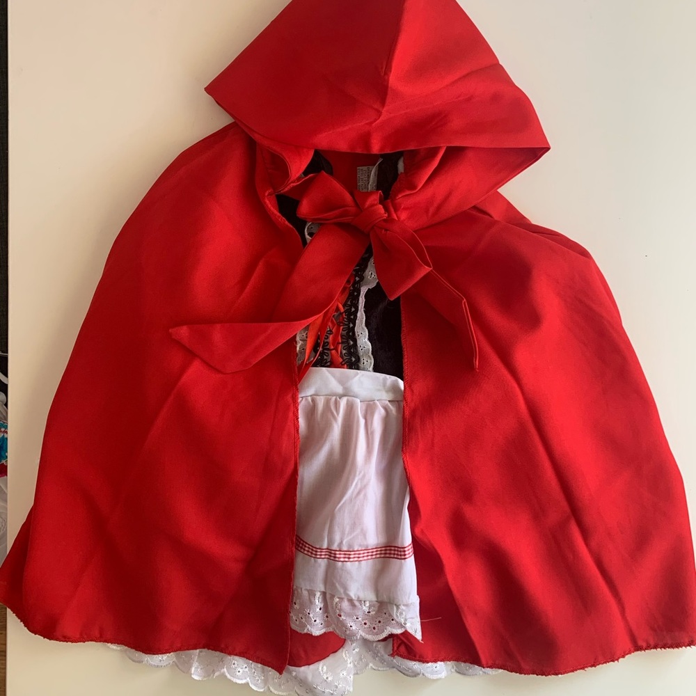 Little Red Riding Hood - Picture 2 of 3